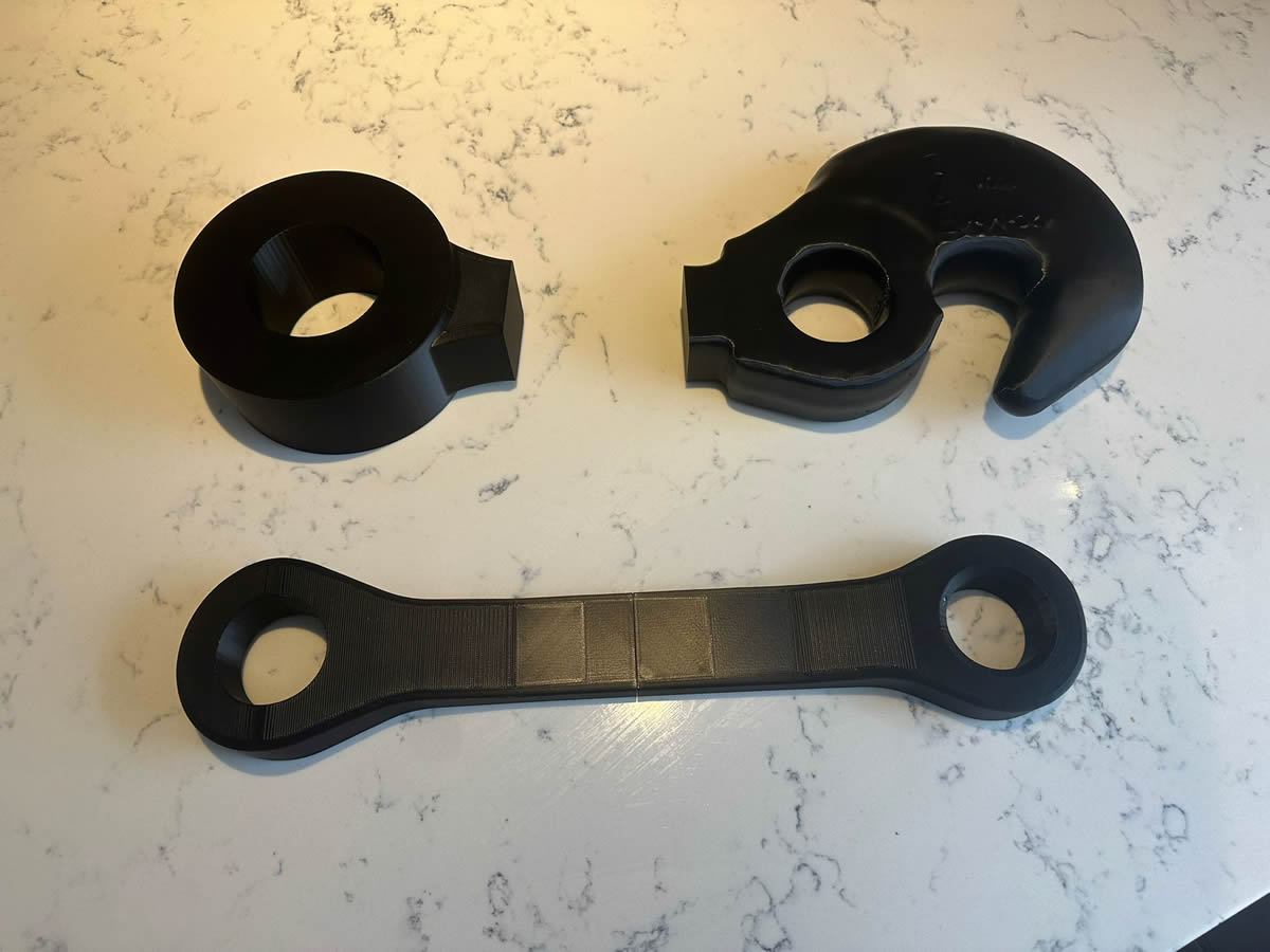 Black 3D printed rail component training models